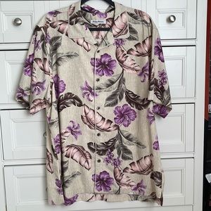 Tommy Bahama Camp Shirt, Mens XL Silk blend, Tan Green & Purples.